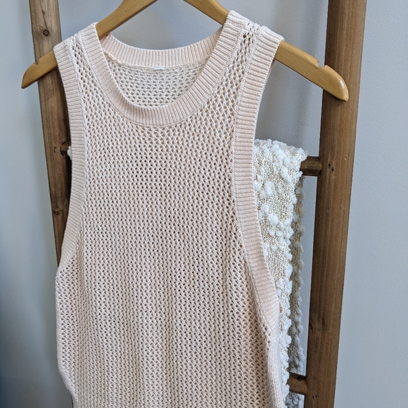 RARE Lululemon Simply The Vest - Picture 13 of 14